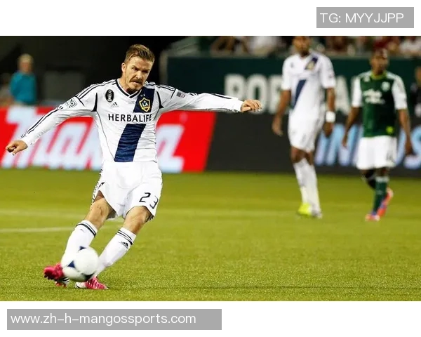 六号球衣足球明星汇聚解析从贝克汉姆到当代巨星的传奇足迹 六号球衣足球明星汇聚解析从贝克汉姆到当代巨星的传奇足迹